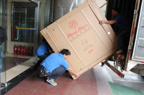 武隆钢琴贵重工艺品无忧运